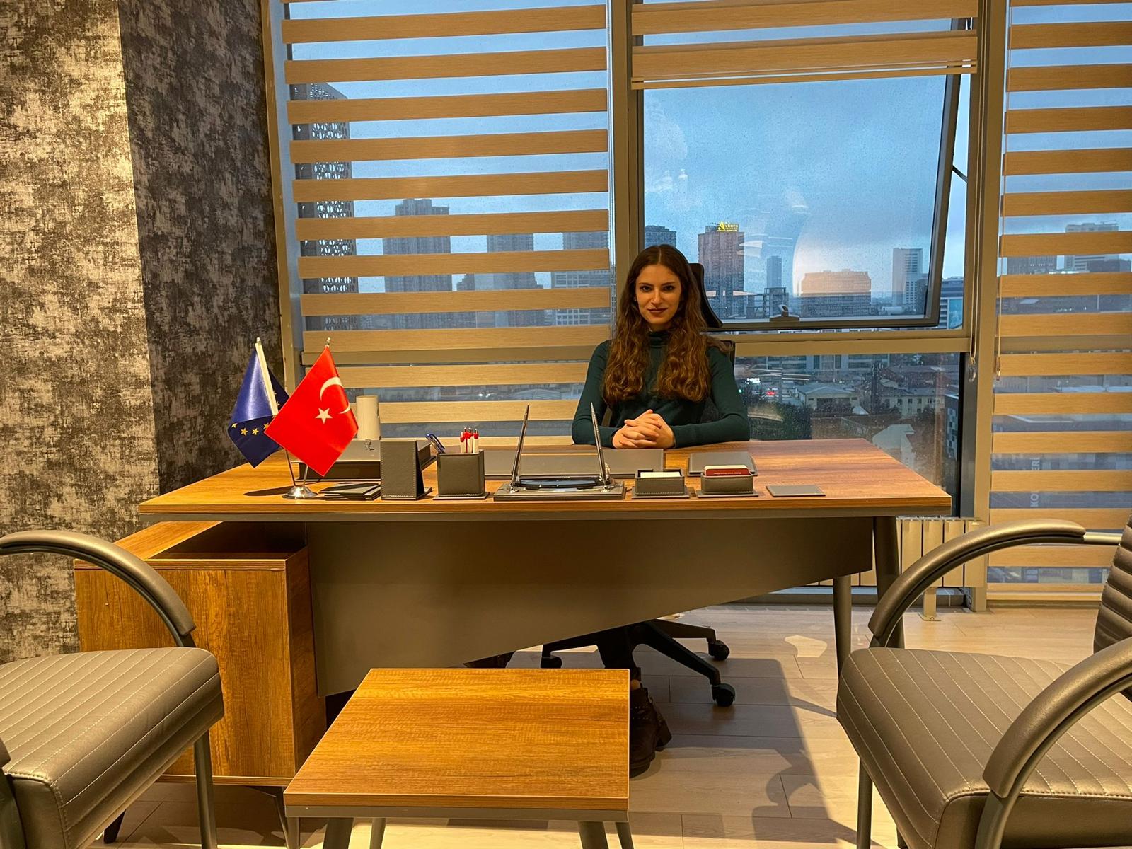 Çeviri Hizmeti - Çevirmen Betül KÜRE